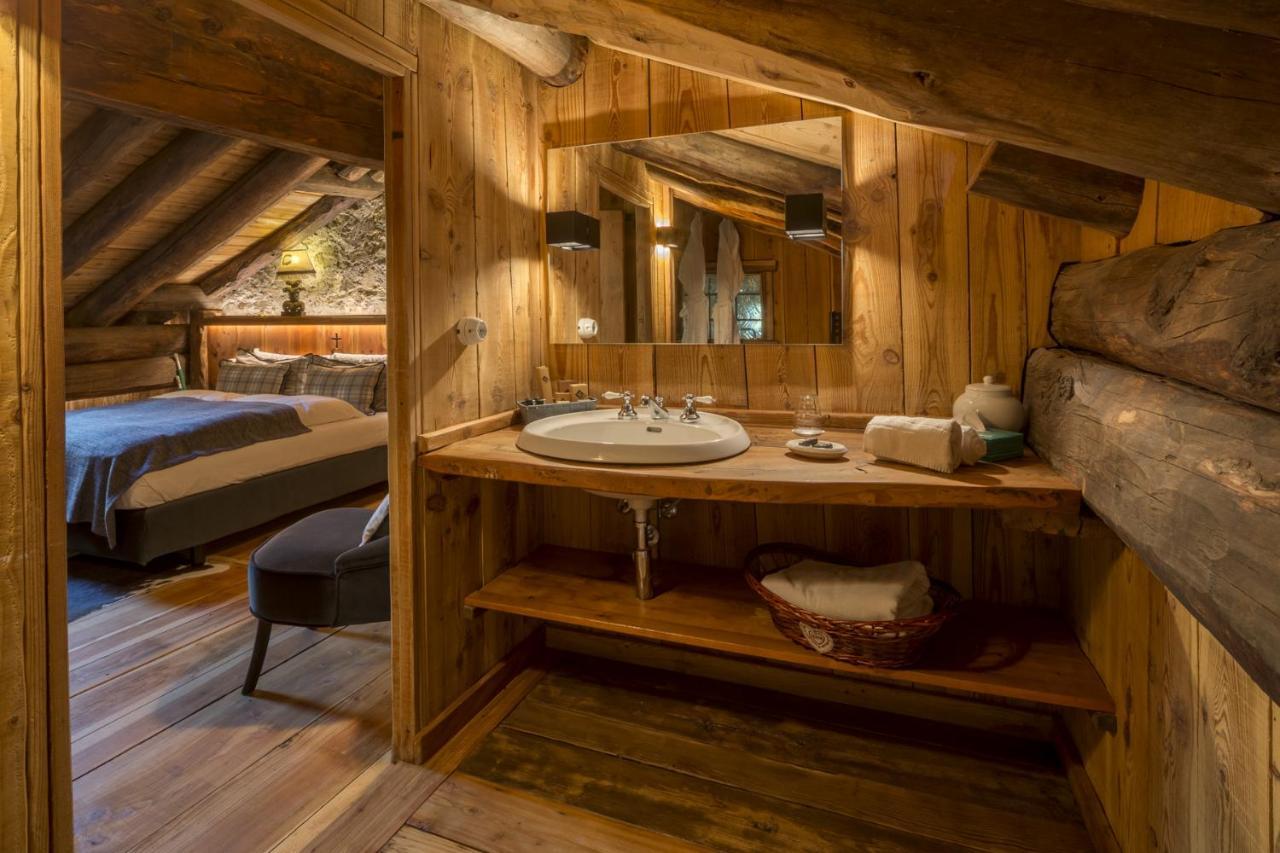 Hotellerie De Mascognaz Champoluc Esterno foto