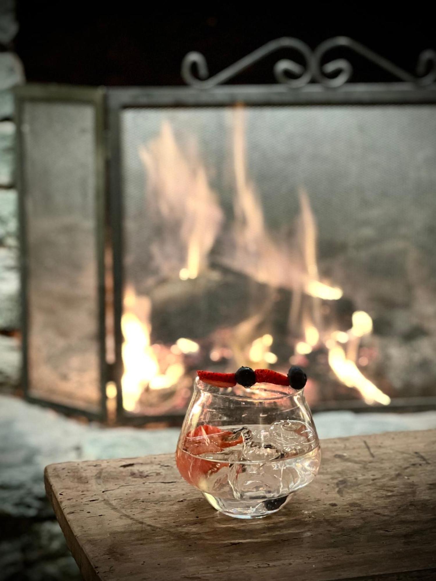 Hotellerie De Mascognaz Champoluc Esterno foto
