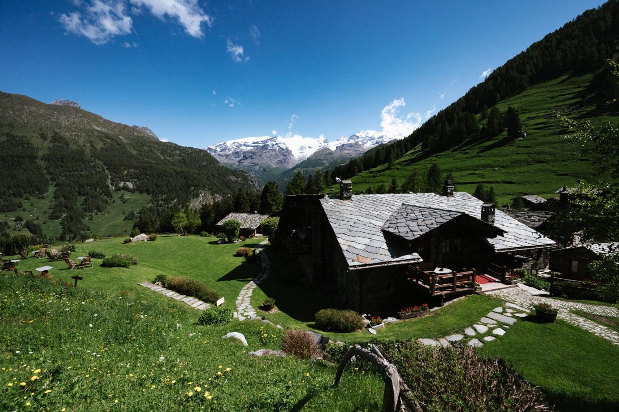 Hotellerie De Mascognaz Champoluc Esterno foto