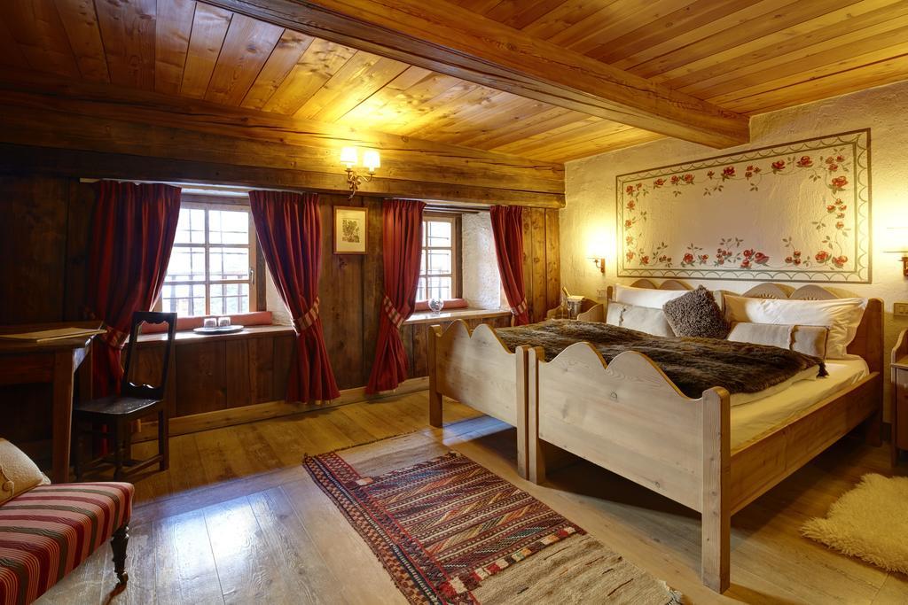Hotellerie De Mascognaz Champoluc Esterno foto