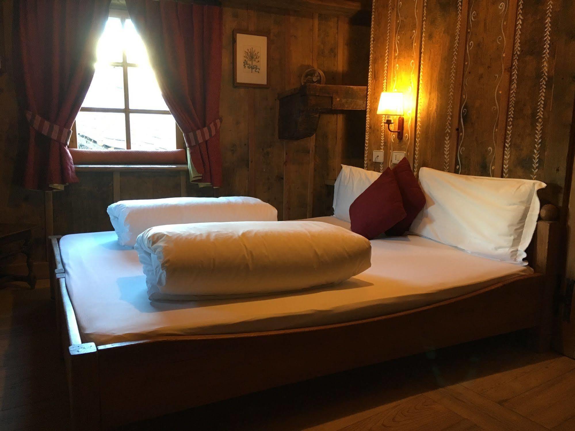 Hotellerie De Mascognaz Champoluc Esterno foto