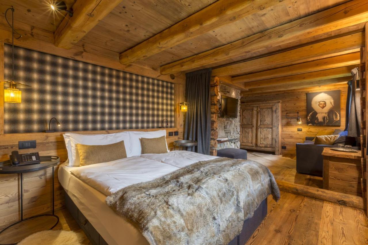 Hotellerie De Mascognaz Champoluc Esterno foto